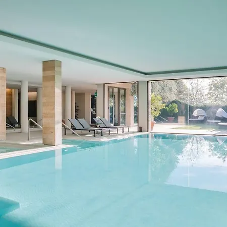 Farm stay Tenuta De L'annunziata - Natural Relais Uggiate-Trevano